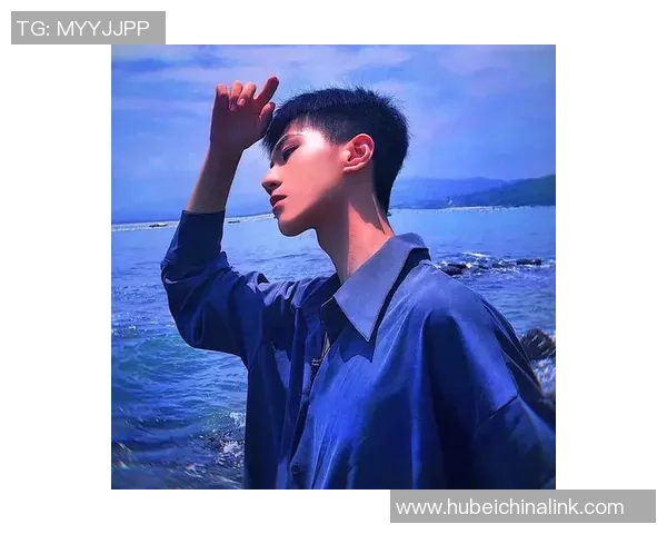 小众足球明星的魅力与风采头像男神的独特魅力与时尚潮流