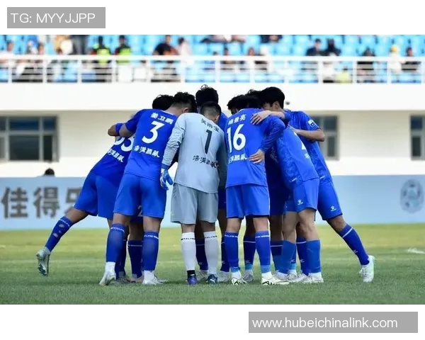 南京足球队的奋斗历程与大师赛的荣耀之路探秘